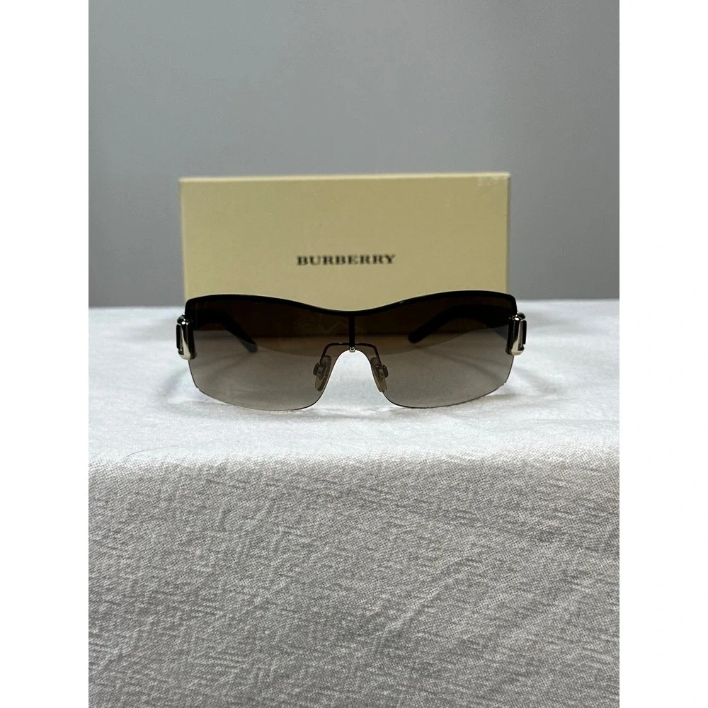 Vintage Burberry Women's BE3037 Shield Sunglasses Brown Gradient Black Gold Y2K